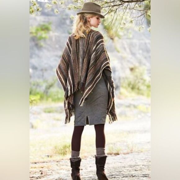 Peruvian Connection boho Striped poncho Shawl with fringe. 109% Pima cotton. S/M - Picture 6 of 6